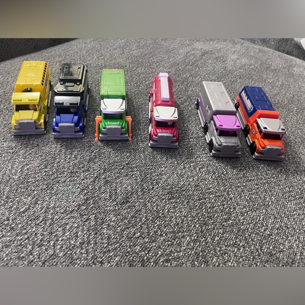 Paw patrol trucks